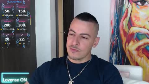 Snapshot of scotty_music chatting on 28, 10, 2025 Ricardo online show from 28, 10, 2025