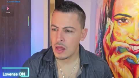 Snapshot of scotty_music chatting on 14, 12, 2025 Ricardo online show from 14, 12, 2025