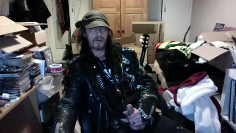 Snapshot of seasidesteve71 chatting on 27, 4, 2026 seasidesteve71 online show from 27, 4, 2026