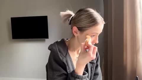 Snapshot of seasonhamiss chatting on 3, 3, 2026 Kate online show from 3, 3, 2026