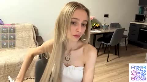 Snapshot of seasonhamiss chatting on 23, 4, 2026 Kate online show from 23, 4, 2026