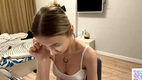 Snapshot of seasonhamiss chatting on 31, 5, 2026 Kate online show from 31, 5, 2026