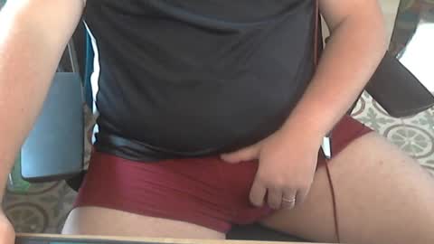 Snapshot of seathrough chatting on 14, 10, 2025 Falco J online show from 14, 10, 2025