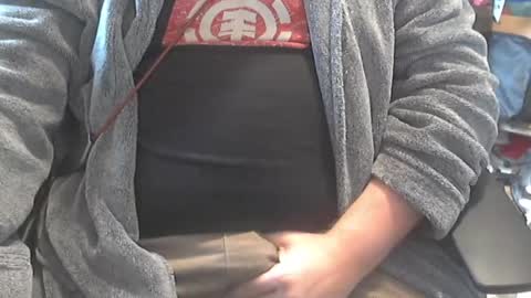 Snapshot of seathrough chatting on 6, 11, 2025 Falco J online show from 6, 11, 2025