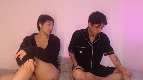 Snapshot of sebas_and_mila chatting on 20, 10, 2025 CAMILA Y SEBASTIAN online show from 20, 10, 2025