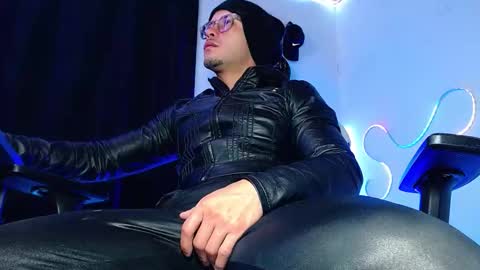 Sebastian online show from 13, 1, 2026