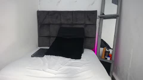 sebastian n alinson online show from 2, 12, 2024