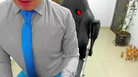 Snapshot of sebastian_oconnor77 chatting on 2, 1, 2025 juan sebastian online show from 2, 1, 2025