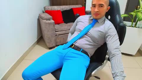 Snapshot of sebastian_oconnor77 chatting on 5, 3, 2025 juan sebastian online show from 5, 3, 2025