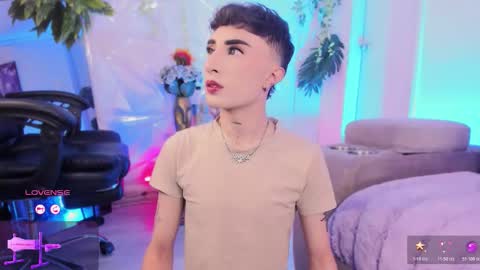     .  INDEPENDENT MODEL online show from 15, 2, 2026