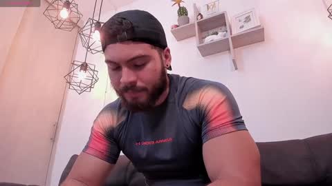 Snapshot of sebastianvilla__ chatting on 12, 1, 2025 Instagram jeanpaulfit online show from 12, 1, 2025