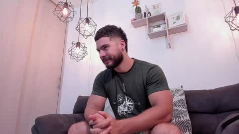 Snapshot of sebastianvilla__ chatting on 19, 1, 2025 Instagram jeanpaulfit online show from 19, 1, 2025