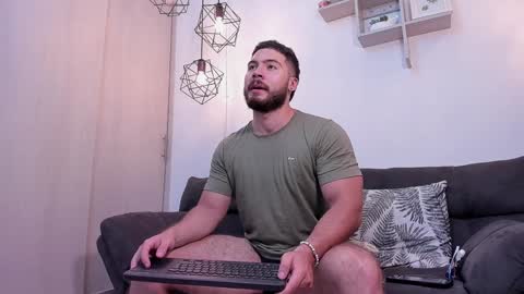 Snapshot of sebastianvilla__ chatting on 2, 2, 2025 Instagram jeanpaulfit online show from 2, 2, 2025