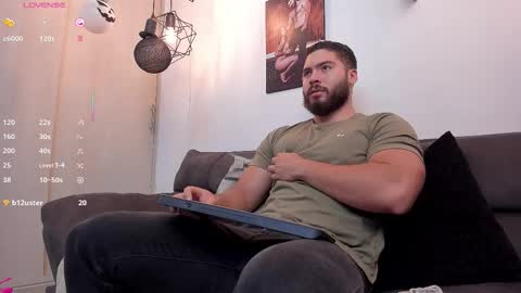 Snapshot of sebastianvilla__ chatting on 11, 10, 2025 Instagram jeanpaulfit online show from 11, 10, 2025