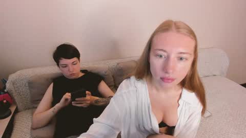 Snapshot of secret_dreams_ chatting on 3, 7, 2026 Amanda and pair in a real life we love each other but can play with you online show from 3, 7, 2026