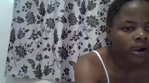 Snapshot of secret_seducer chatting on 31, 10, 2025 cruce online show from 31, 10, 2025