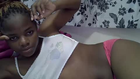 Snapshot of secret_seducer chatting on 8, 11, 2025 cruce online show from 8, 11, 2025