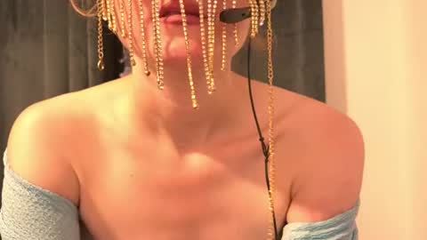 Snapshot of secretanni chatting on 23, 6, 2026 Anni online show from 23, 6, 2026