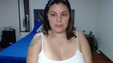Snapshot of secretdeluxe chatting on 22, 6, 2026 Secret Bella online show from 22, 6, 2026