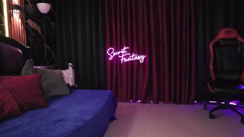 Kiki and Max online show from 23, 6, 2026