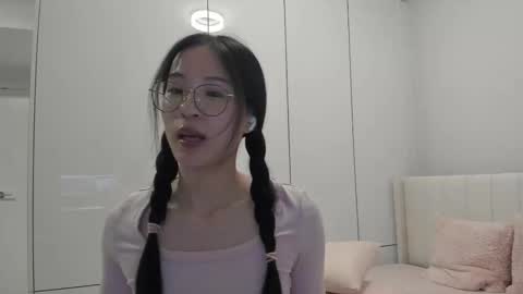 Angela online show from 17, 12, 2025