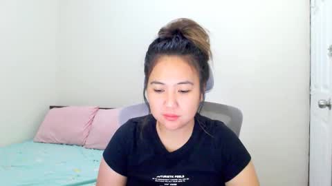 Snapshot of secretlover010101 chatting on 3, 3, 2025 MILAN online show from 3, 3, 2025