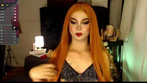Snapshot of seductive_athenaxxx chatting on 8, 7, 2026 seductive_athenaxxx online show from 8, 7, 2026
