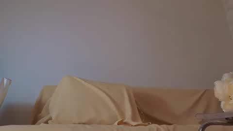 Snapshot of seductive_flower chatting on 23, 10, 2025 Mali online show from 23, 10, 2025