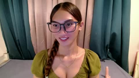 Snapshot of seductive_kimxxx chatting on 26, 6, 2026 your miss universe kim online show from 26, 6, 2026
