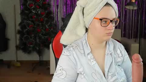 seductive_she_wolf online show from 5, 2, 2025