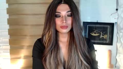 Deluxe online show from 8, 3, 2025