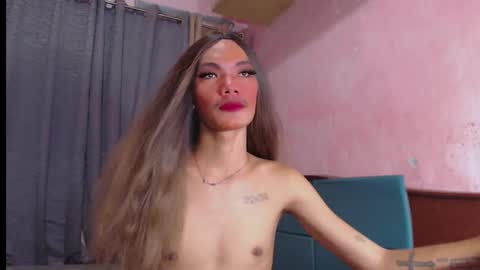 seductivehugecock69 online show from 14, 4, 2026