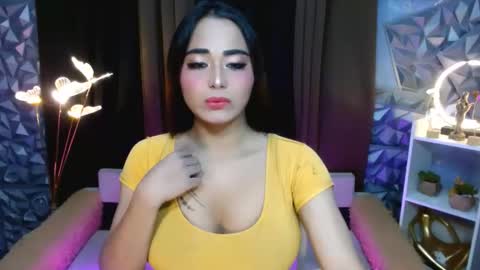 Snapshot of seductivelatina69 chatting on 10, 10, 2025 Lala online show from 10, 10, 2025