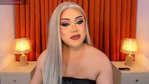 Natalie Mefford online show from 22, 2, 2025