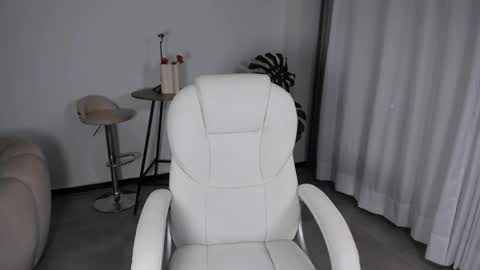 Snapshot of seductivelvet chatting on 1, 11, 2025 Arihana online show from 1, 11, 2025