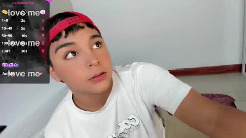 Snapshot of seductivo_jr chatting on 1, 2, 2025 seductivo online show from 1, 2, 2025