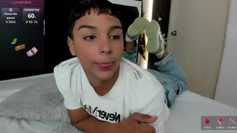 Snapshot of seductivo_jr chatting on 6, 10, 2025 seductivo online show from 6, 10, 2025