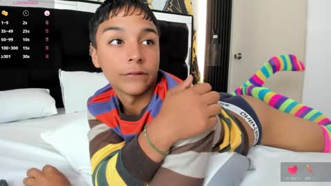 Snapshot of seductivo_jr chatting on 17, 10, 2025 seductivo online show from 17, 10, 2025
