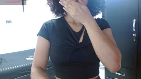 Snapshot of seductress_malia chatting on 2, 7, 2026 seductress_malia online show from 2, 7, 2026