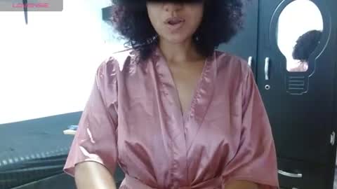 Snapshot of seductress_malia chatting on 2, 7, 2026 seductress_malia online show from 2, 7, 2026