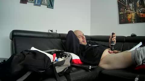 Sebastian online show from 4, 1, 2025