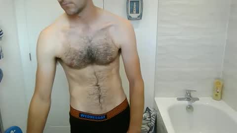 Snapshot of seemycock9221 chatting on 8, 9, 2025 seemycock9221 online show from 8, 9, 2025