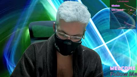 Snapshot of seewolf1000 chatting on 9, 11, 2025 seewolf1000 online show from 9, 11, 2025