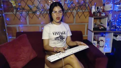 Snapshot of seleena_01 chatting on 10, 9, 2025 seleena_01 online show from 10, 9, 2025