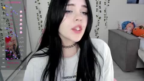 Snapshot of selena___cute chatting on 10, 2, 2025 Selena  online show from 10, 2, 2025