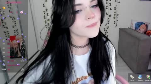 Snapshot of selena___cute chatting on 17, 2, 2025 Selena  online show from 17, 2, 2025