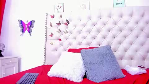 selena_beautyy online show from 2, 2, 2026