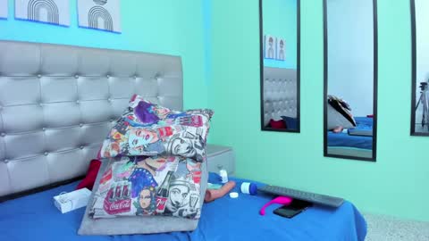 Snapshot of selena_castillo chatting on 21, 1, 2025 Selena online show from 21, 1, 2025