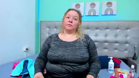 Snapshot of selena_castillo chatting on 20, 2, 2025 Selena online show from 20, 2, 2025