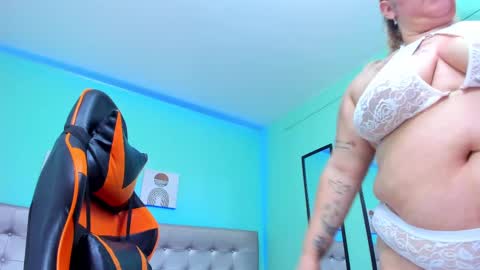 Snapshot of selena_castillo chatting on 11, 3, 2025 Selena online show from 11, 3, 2025